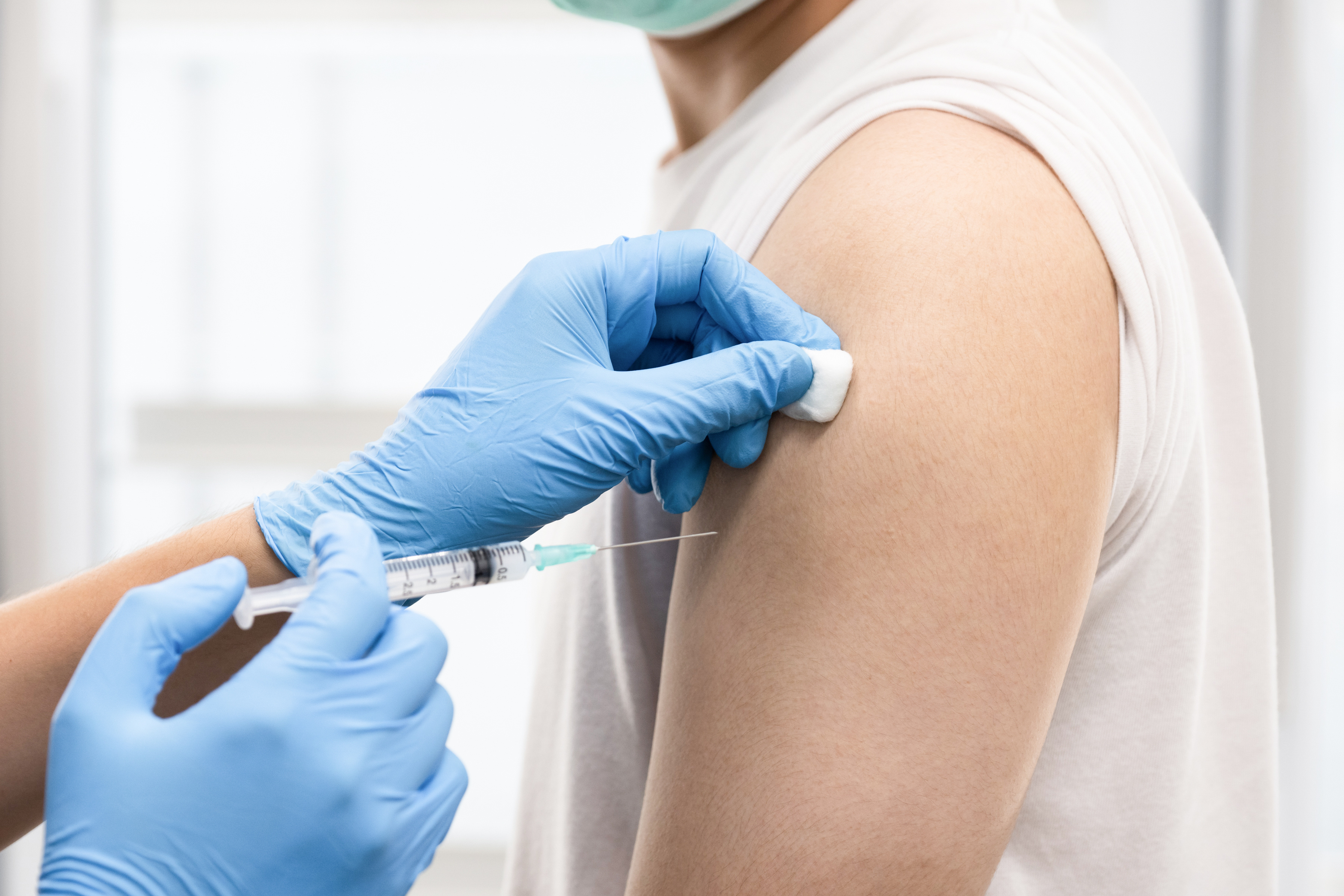 IM Vitamin Injections - PHR Laser Centers - AdobeStock_526344539